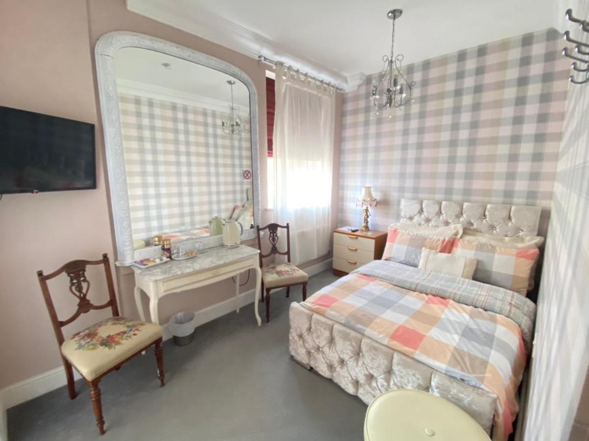 Upton Country Park Guest House Northampton Eksteriør billede