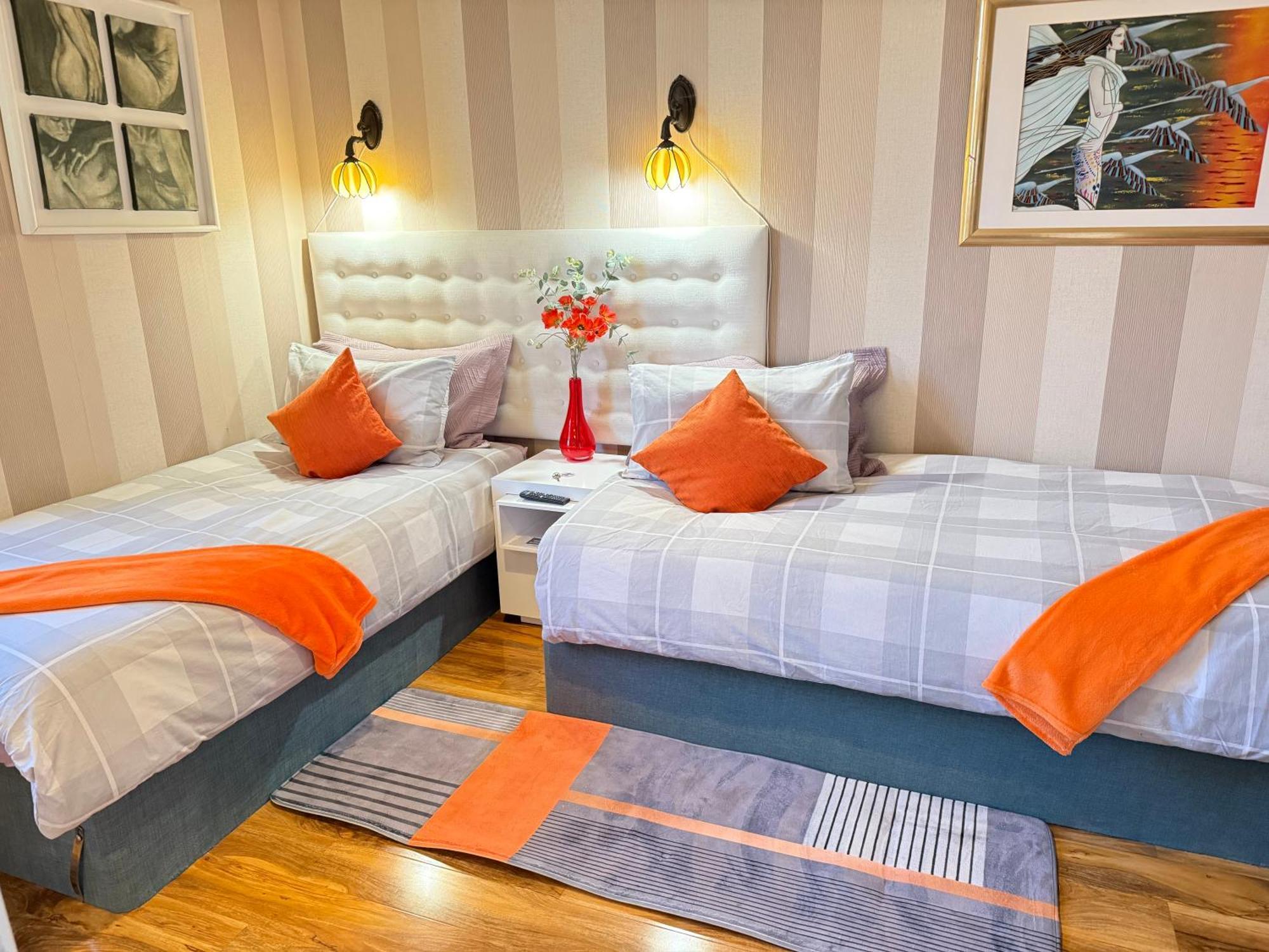 Upton Country Park Guest House Northampton Eksteriør billede