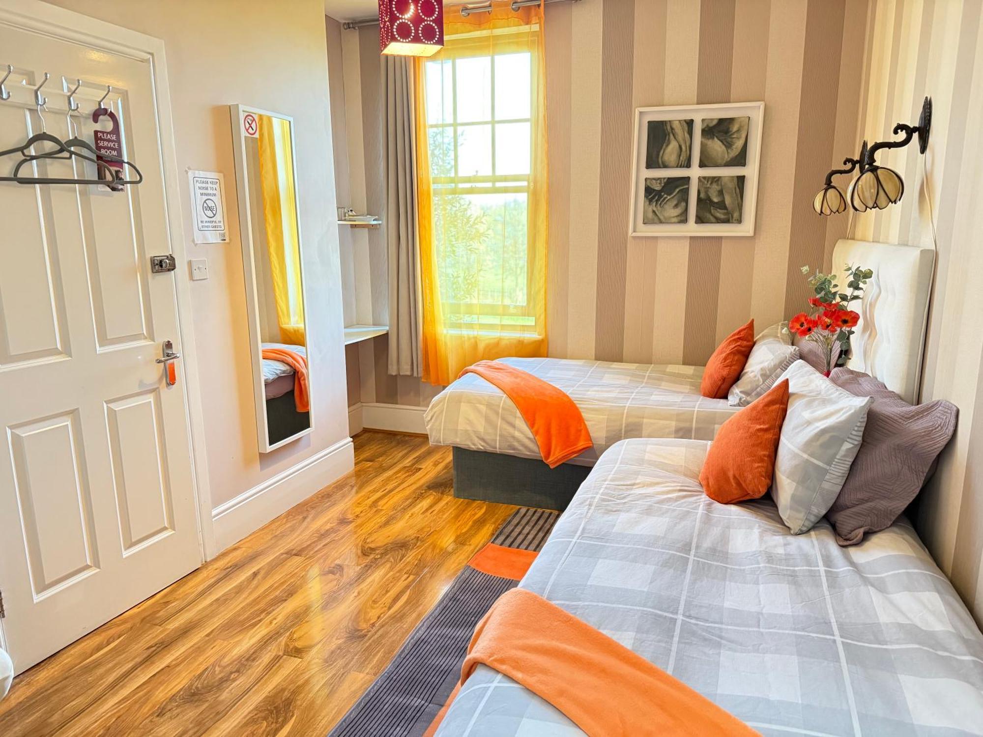 Upton Country Park Guest House Northampton Eksteriør billede